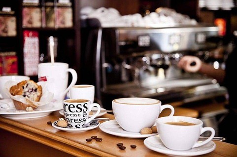 tách cà phê espresso