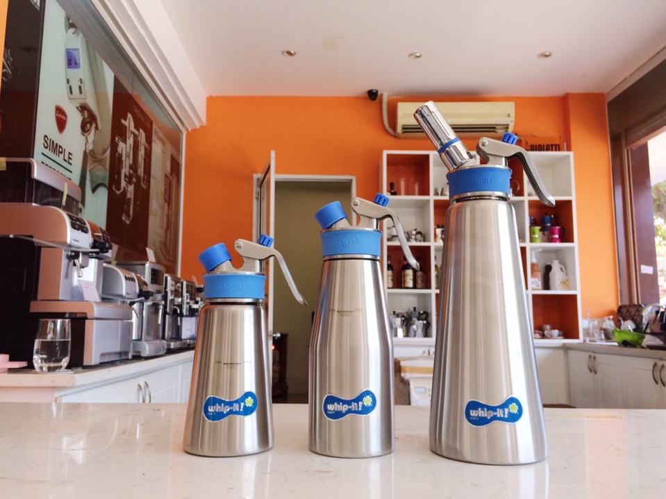 bình xịt kem tươi whip it