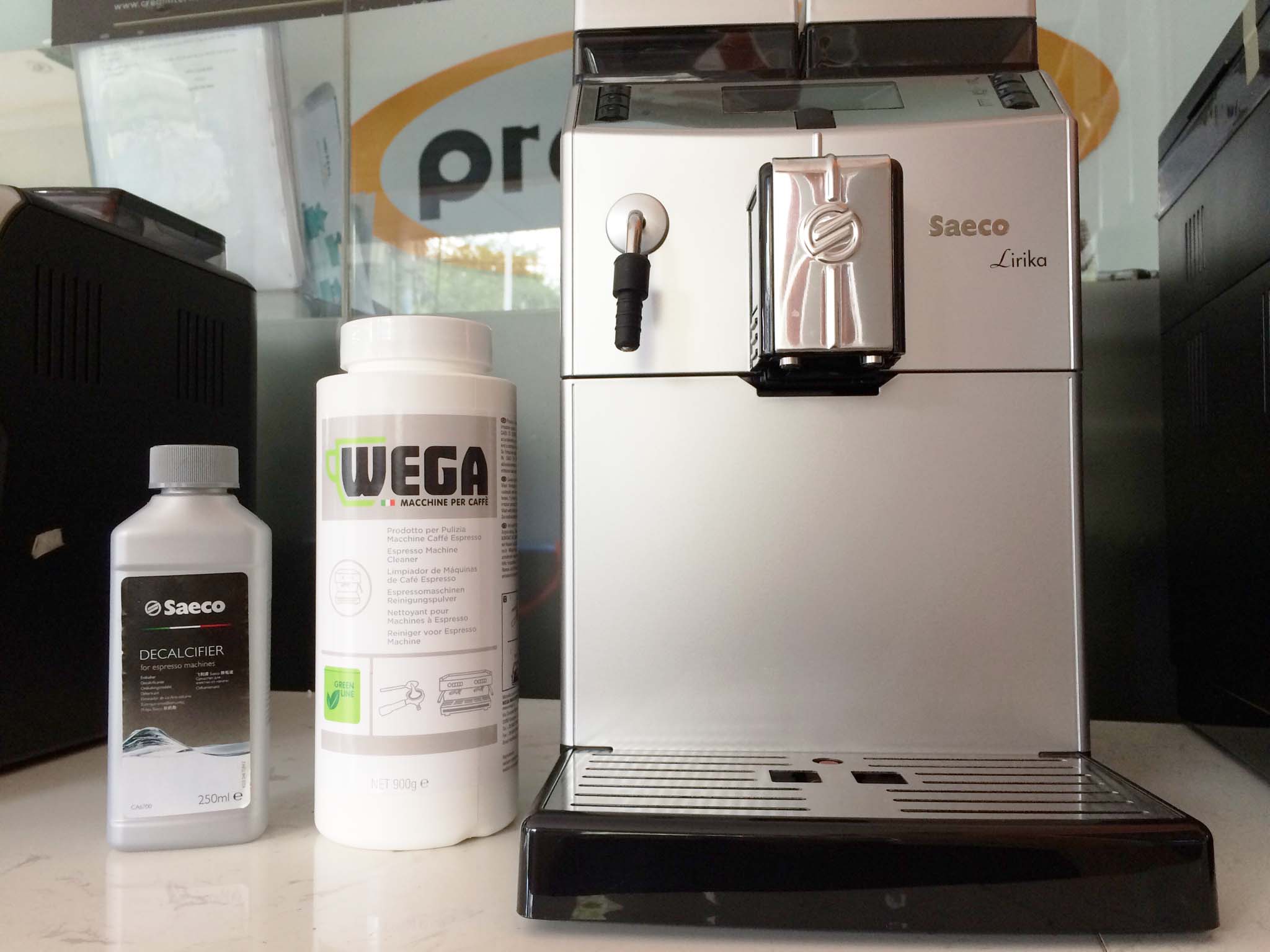 vệ sinh máy pha cà phê