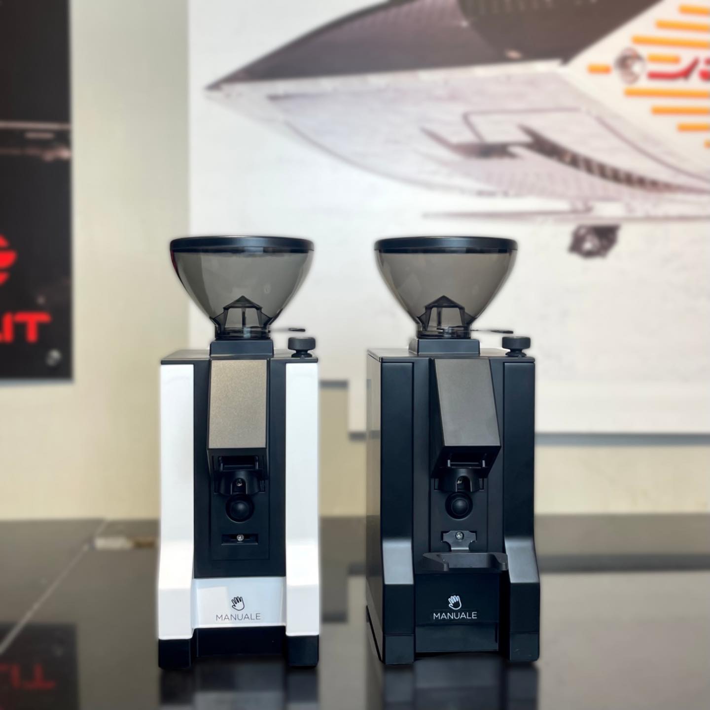 Máy xay cà phê gia đình Eureka Mignon Manuale có thiết kế nho gọn, tối giản