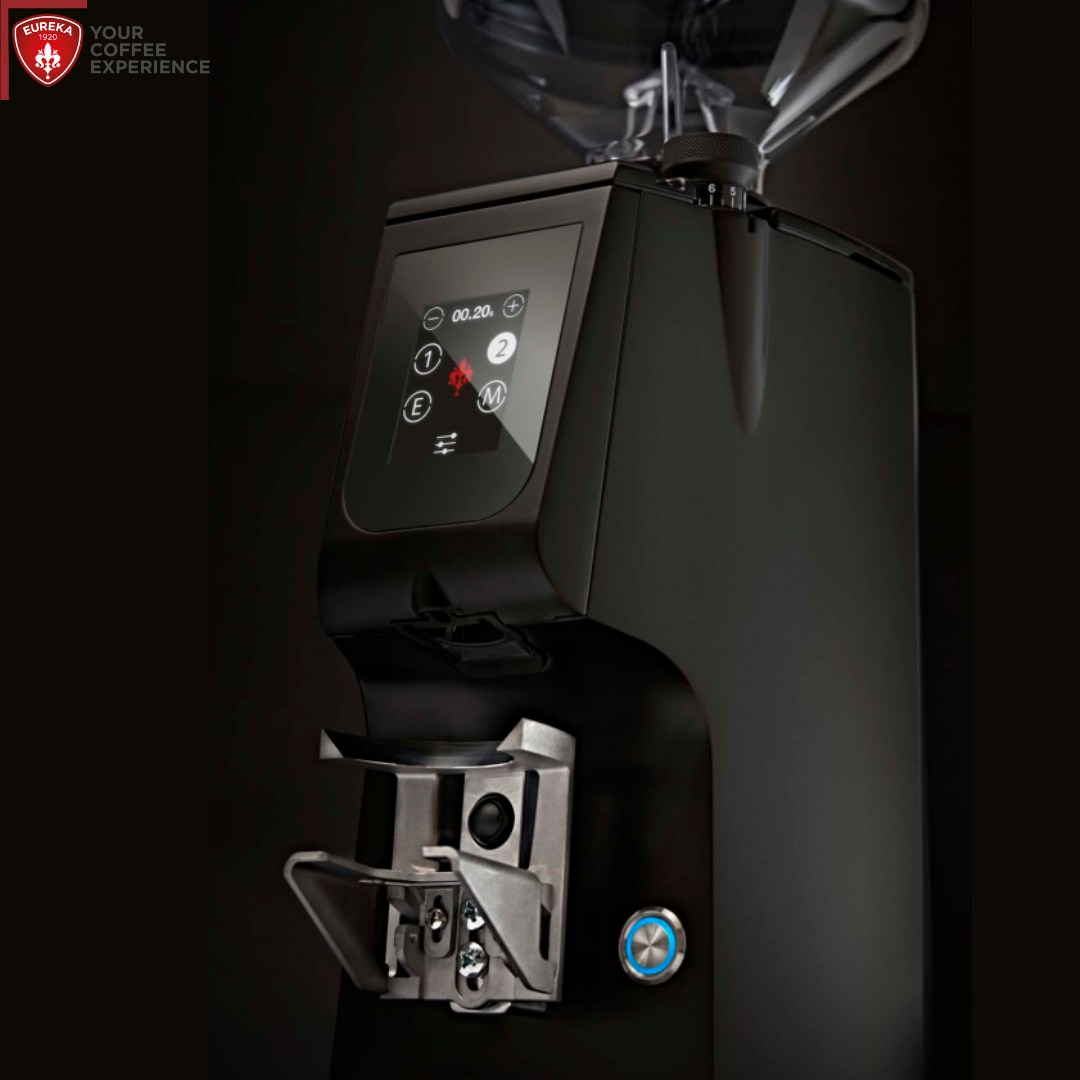 Eureka Atom Excellence có thân máy siêu rắn chắc