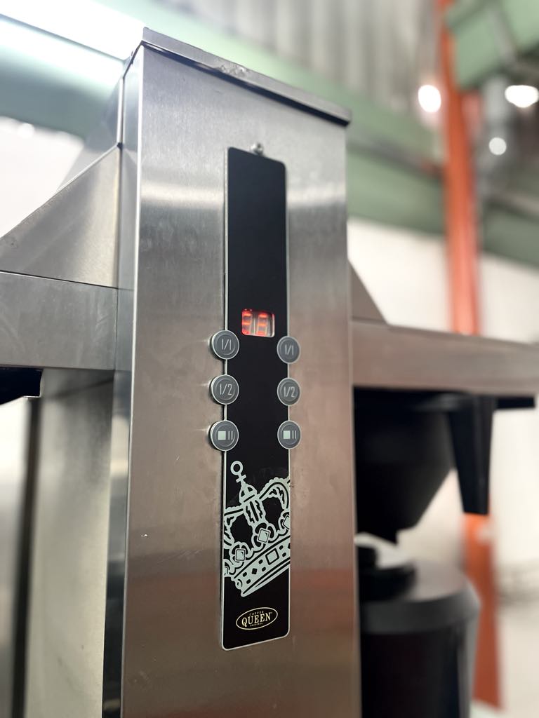 Sử dụng đơn giản với các phím bấm