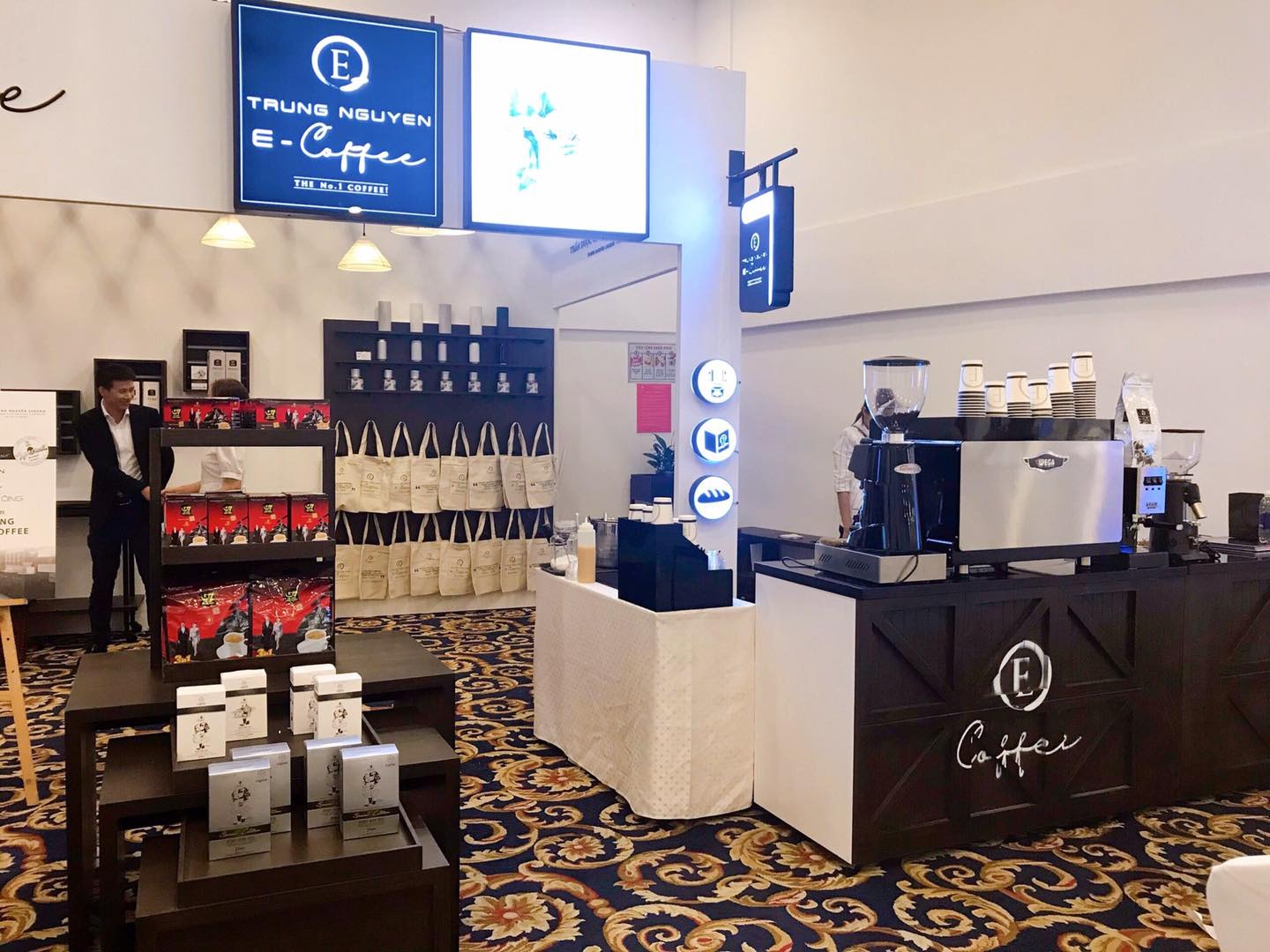 Toàn chuỗi cafe Trung Nguyên Ecoffee tin dùng máy pha cà phê Wega